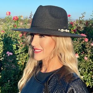 Black Rancher White Pearl & Shell Seashell Band Crushable Packable UPF 50+ Hat